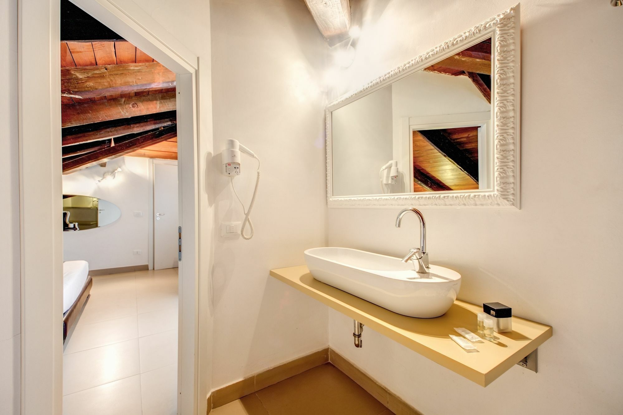Imperia Suite Rome Bagian luar foto