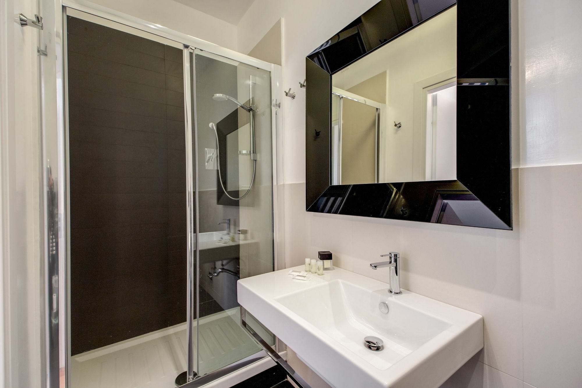 Imperia Suite Rome Bagian luar foto